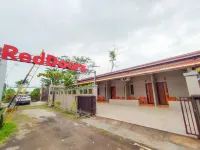 RedDoorz Syariah Near Exit Tol Pemalang Comal 2 Hotel a Ambowetan