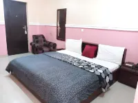 Maria Suites Hotels in Mushin