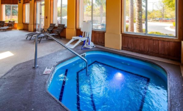 Spark by Hilton Wilmington Carolina Beach Rd