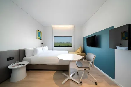 جو هوتل تشونبوري آت سنترال تشونبوري