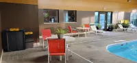 Super 8 by Wyndham Plattsburgh - Pool