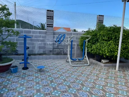 The Sun Doc Let Отели рядом с достопримечательностью «Hoa Lan Island Resort»