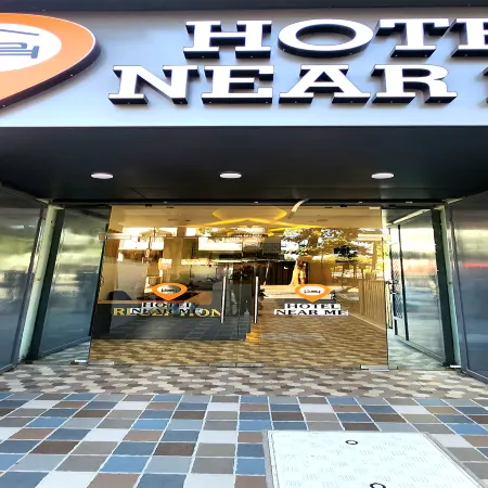 Hotel Near Me