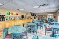 Quality Inn West - breakfast