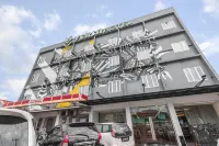 Versa Hotel Hotels in Margahayu