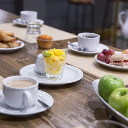 Carsson Hotel Downtown Buenos Aires Отели рядом с достопримечательностью «Станция метро Florida»