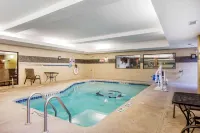Comfort Suites Golden Isles Gateway Hotels in Country Club Estates