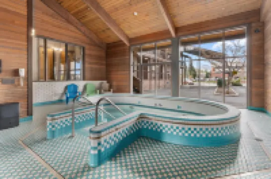 サンドポイント ホテル & スイーツ ダウンタウン