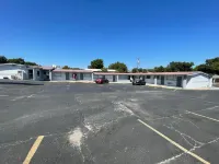 Budget Inn Madill - parking