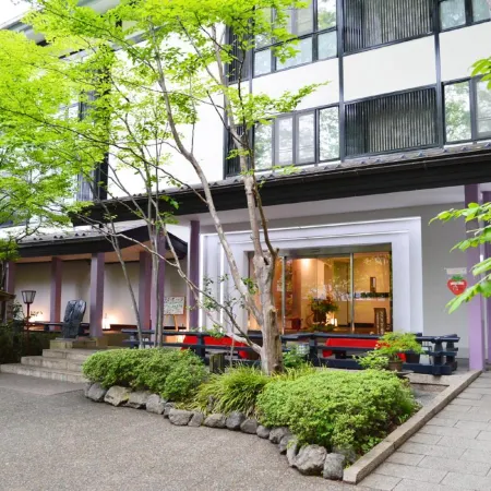Tabist Kinugawa Park Cottage Отели рядом с достопримечательностью «Парк миниатюр Tobu World Square»