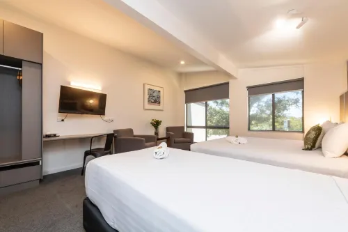 Fern Bay Motel - Parkering