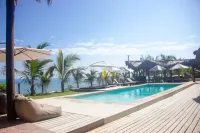 Hoja de Palma Bungalows - Kolam Renang