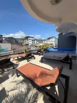 Vang Vieng Rivercube Hotel - parking