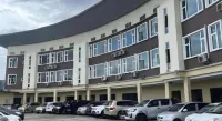 D Arc Hotel - Parkplatz