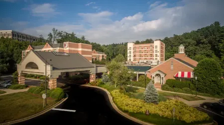 DoubleTree by Hilton Biltmore Hotel-Asheville