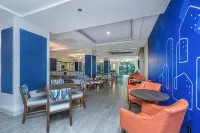 Holiday Inn Express & Suites Charleston Arpt-Conv Ctr Area