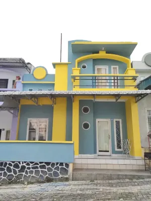 Villa Berastagi Highland 8KK Hotels in Sempajaya