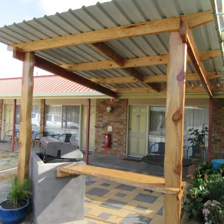 Acacia Rose Motor Inn
