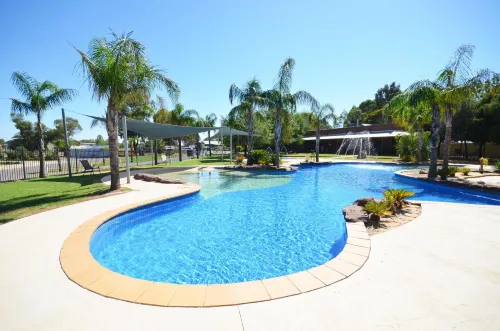 Tasman Holiday Parks - Merool on the Murray