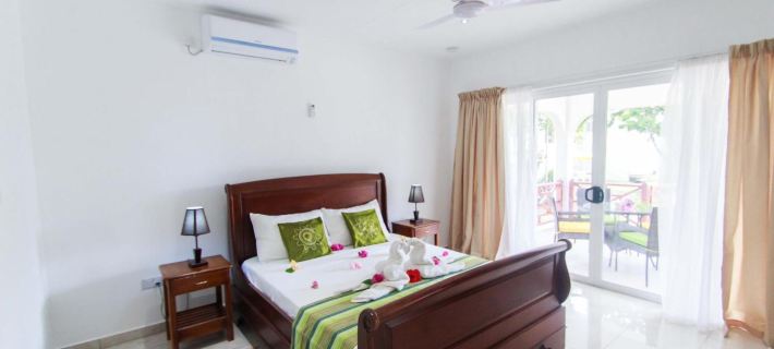 Coco Blanche Hotels in Anse Royale