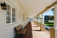 Albany Holiday Units Hotels in Middleton Beach