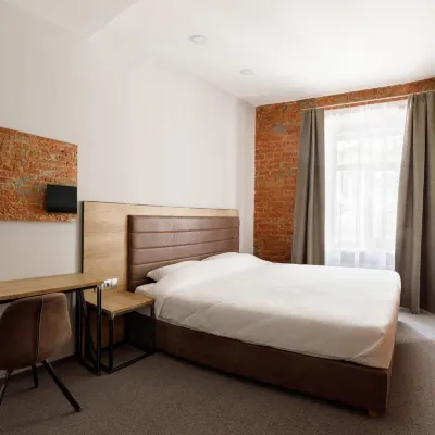 Turris Hotel Petrovsky Hotel dekat Stasiun Chekhovskaya