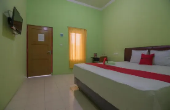 RedDoorz Near Kampus Ump Purwokerto Các khách sạn ở Purwokerto