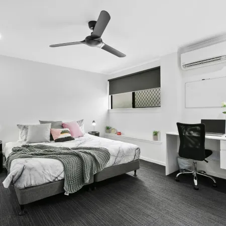 Redhill Cairns Living - Martyn St