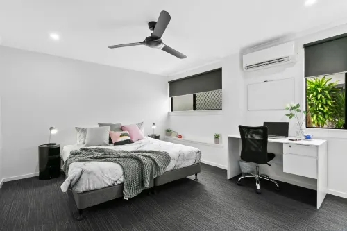 Redhill Cairns Living - Martyn St - 2-stjärniga