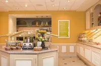 Hilton Garden Inn Wooster - breakfast
