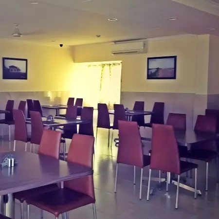 Hotel Mookambika Palace