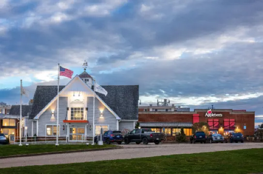 Howard Johnson by Wyndham Middletown Newport Area