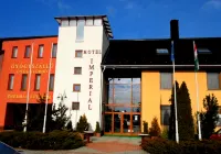 Hotel Imperial Gyogyszallo es Gyogyfurdo のホテル