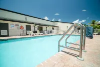 Travelodge by Wyndham Florida City/Homestead/Everglades - Rooftop Pools