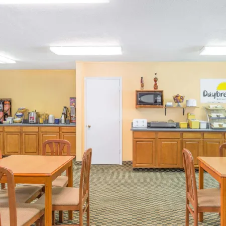 Days Inn by Wyndham Deming