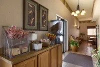 Super 8 by Wyndham Collinsville St. Louis - breakfast