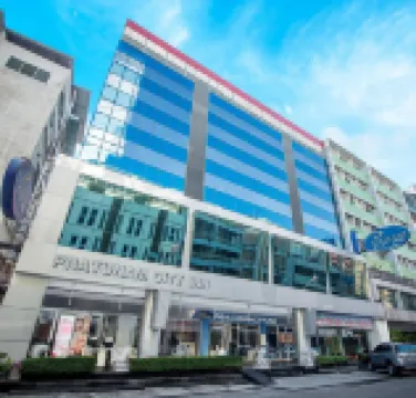 プラトゥーナム シティ イン ナーイラート公園周辺のホテル