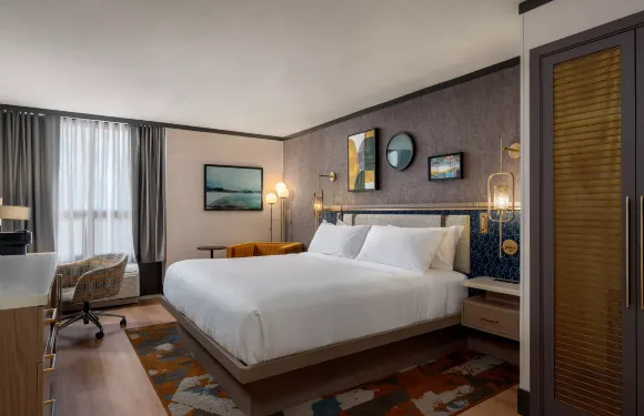 特洛伊酒店與套房