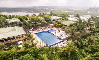 Golden Hill Parker Hotel