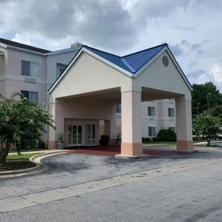 Country Inn & Suites by Radisson, Fayetteville I-95, NC