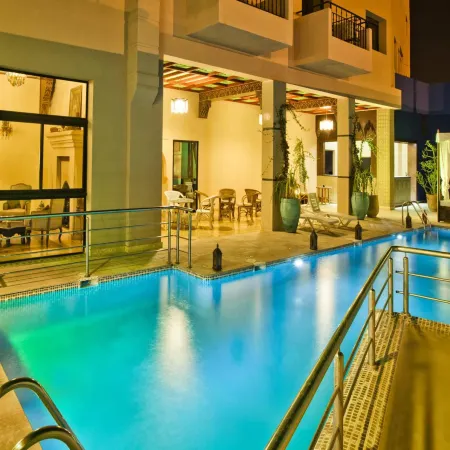Hotel Lawrence d'Arabie Отели рядом с достопримечательностью «Ивернаж»