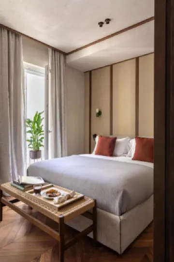 NAMAN HOTELLERIE - Spagna Hotels in Spagna