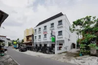 Urbanview TeBeYe Syariah UNS Solo