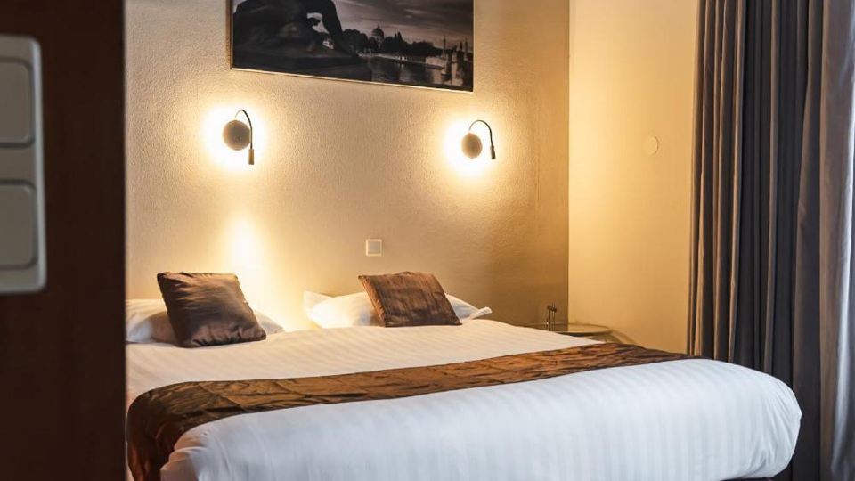 Amosa Liège City Centre Apart Regence 10