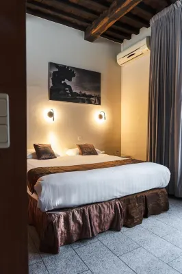 Amosa Liège City Centre Apart Regence 10 - Apartments