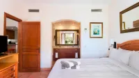 Marriott's Club Son Antem - Boutique