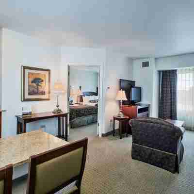 Staybridge Suites Rockford Rooms