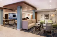 Holiday Inn Express & Suites Kingdom City Hotels in Fulton