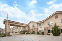 Holiday Inn Express & Suites Bishop