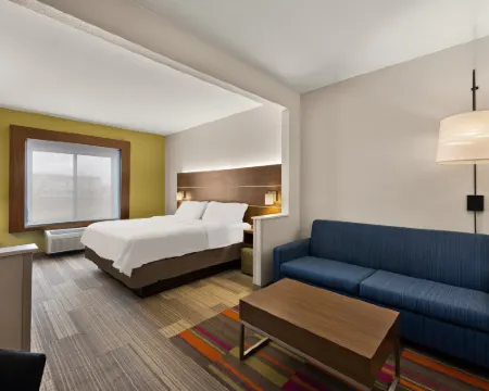 Holiday Inn Express & Suites LIMON I-70 (EX 359) by IHG Hoteles en Limón